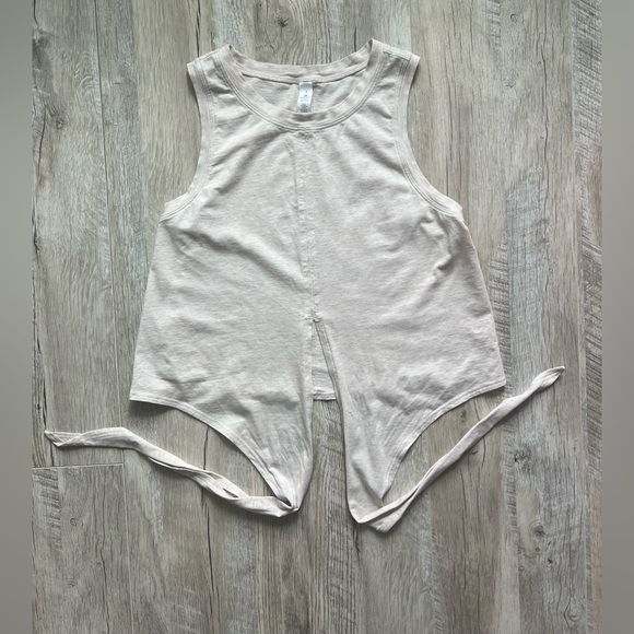 Lululemon Time To Restore Tie Back Tank 4 NWOT - Picture 2 of 9
